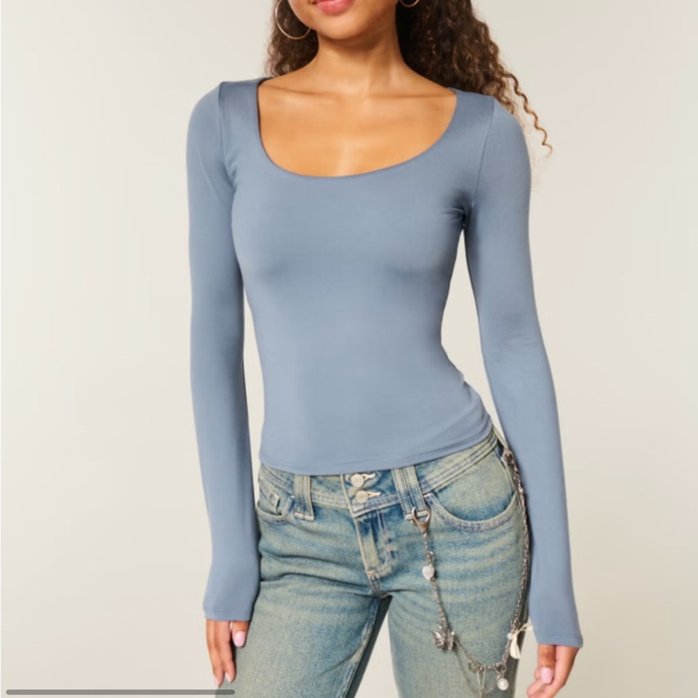 Hollister Long-Sleeve Seamless Fabric Scoop neck long sleeve Blue